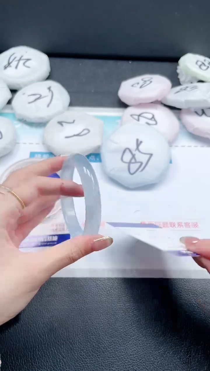 【闪购商品】石英质玉手镯未镶嵌 12J168-59