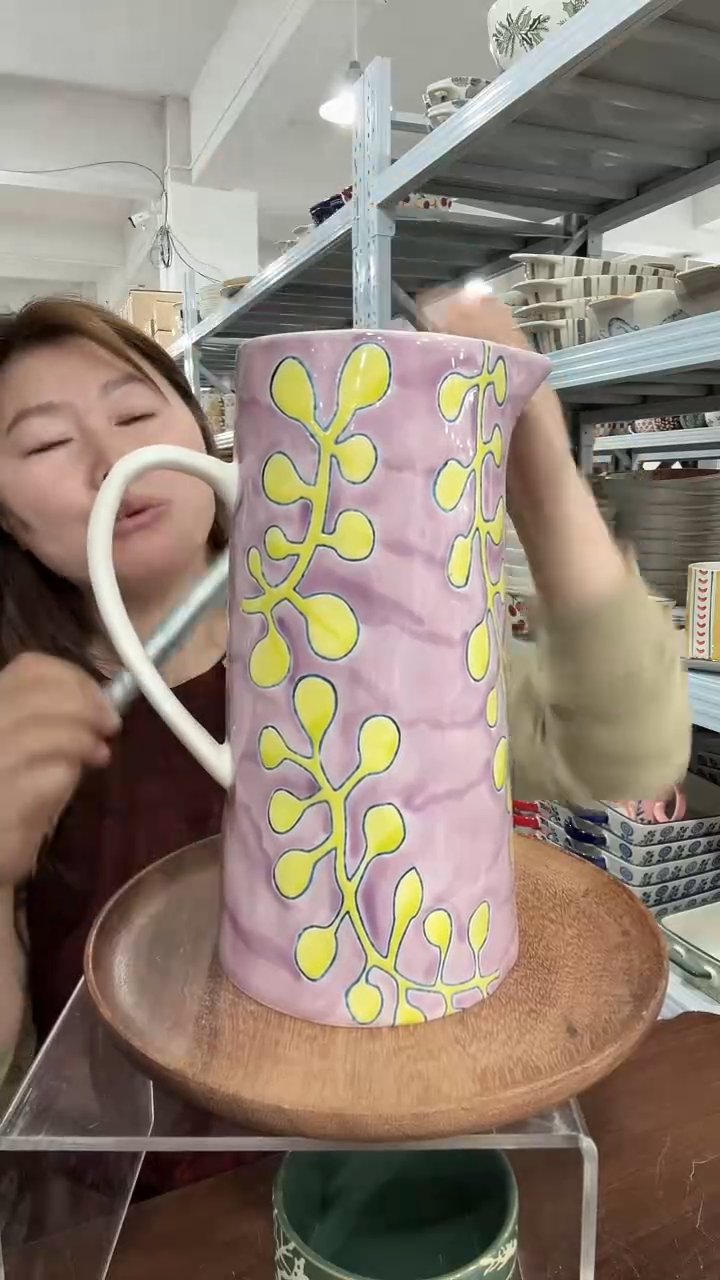 瓷紫色花花凉水壶