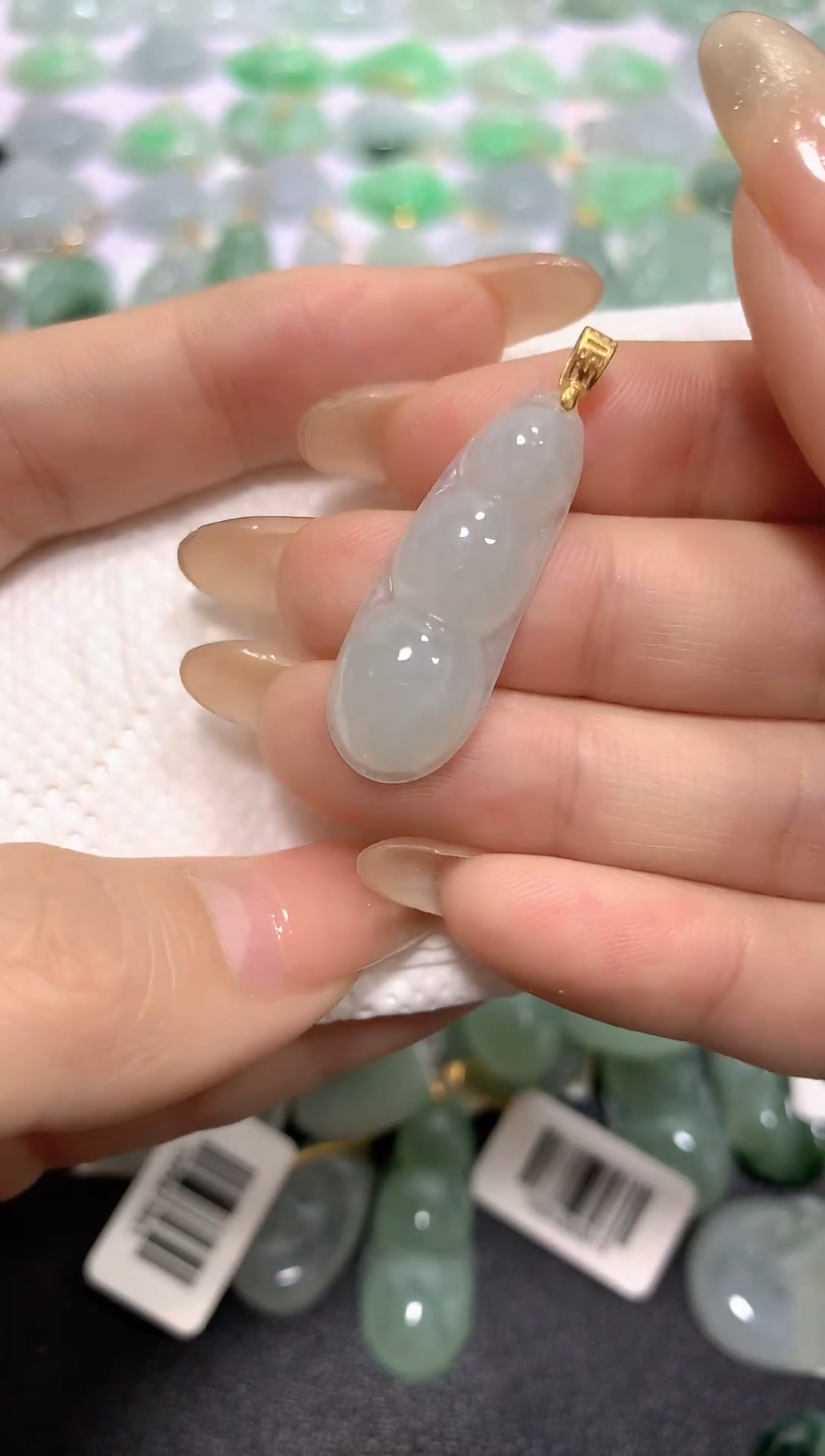 颈饰未镶嵌翡翠A货