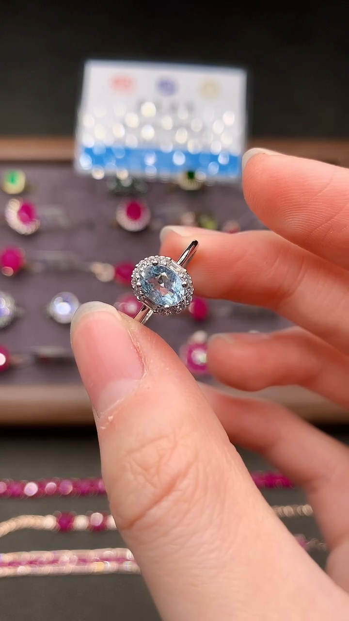 【闪购商品】海蓝宝石戒指银S925镶嵌....