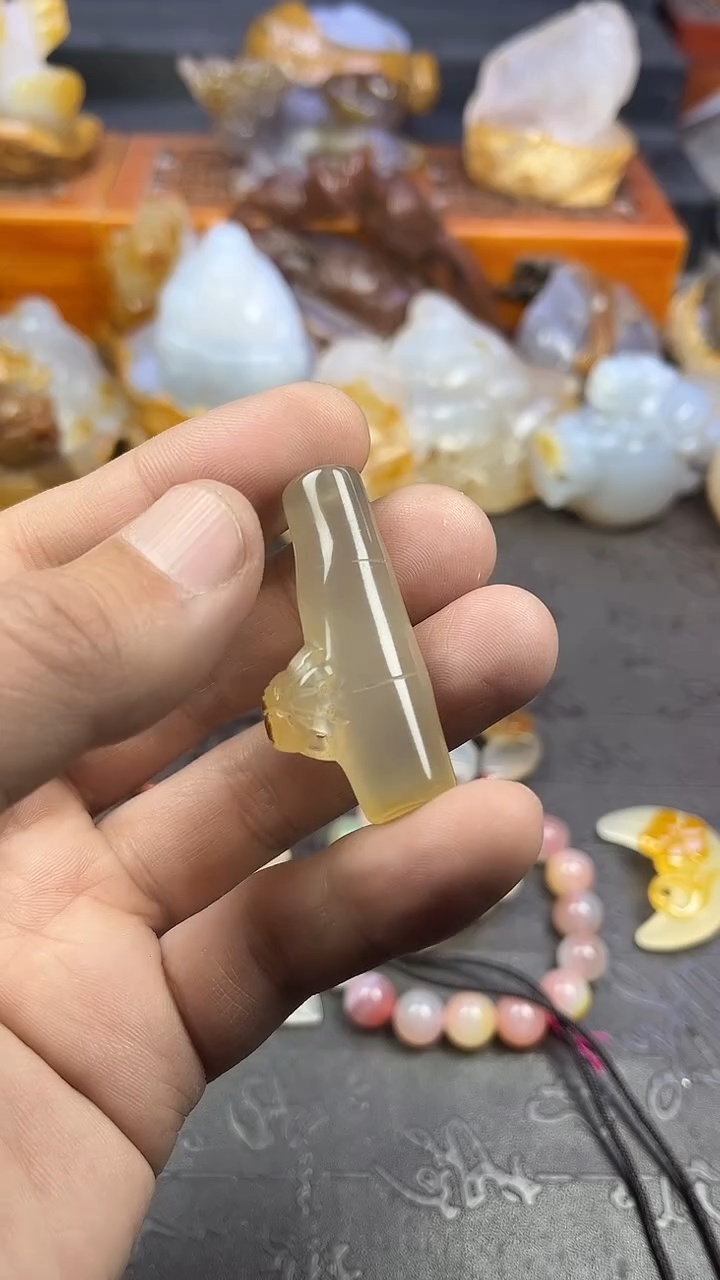 【闪购商品】玛瑙/玉髓吊坠未镶嵌1