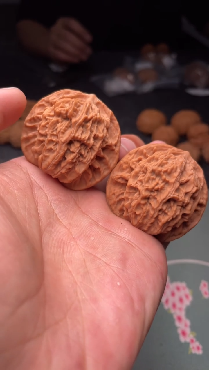 把件文玩核桃a254  盘龙纹   42尺