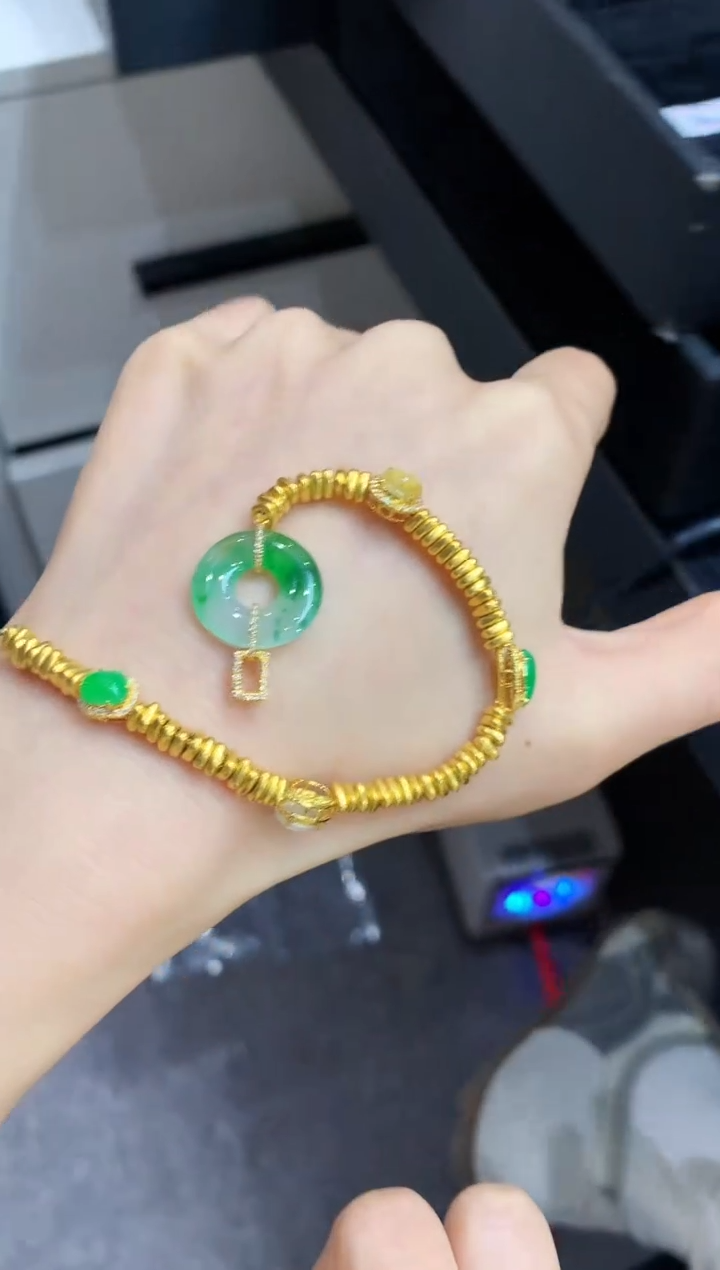 【闪购商品】翡翠手链18K金镶嵌ZSH88888