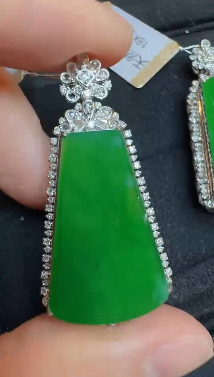 【闪购商品】翡翠吊坠(不含链)18K金镶嵌多样性团购发一件