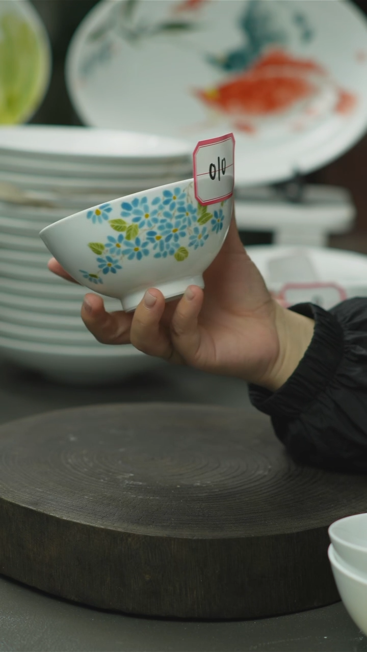 碗蓝色小花纯手绘米饭碗010