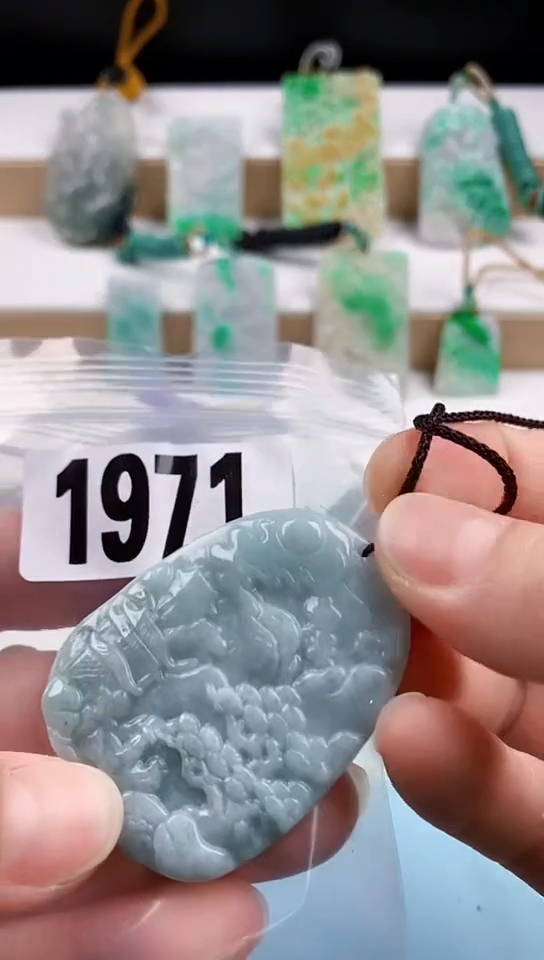 【闪购商品】翡翠颈饰未镶嵌天然翡翠吊坠挂件