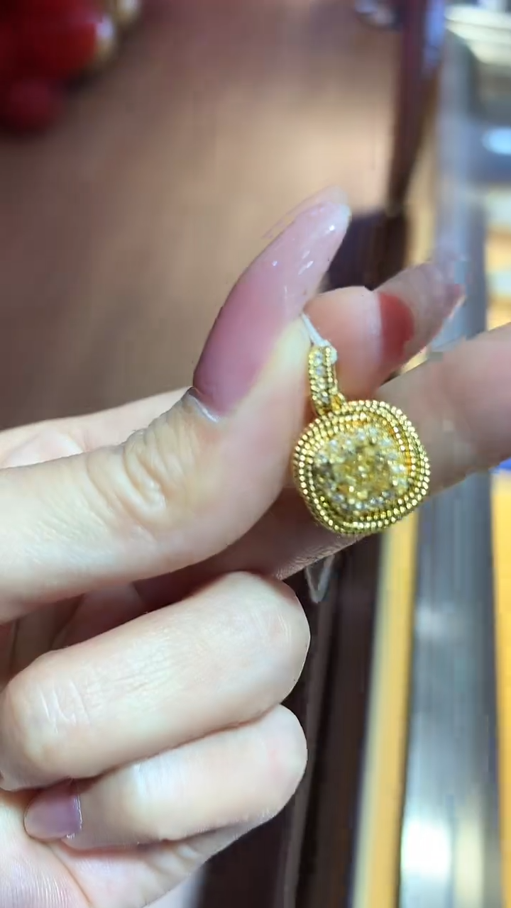 【闪购商品】18K金吊坠(不含链)方糖吊坠