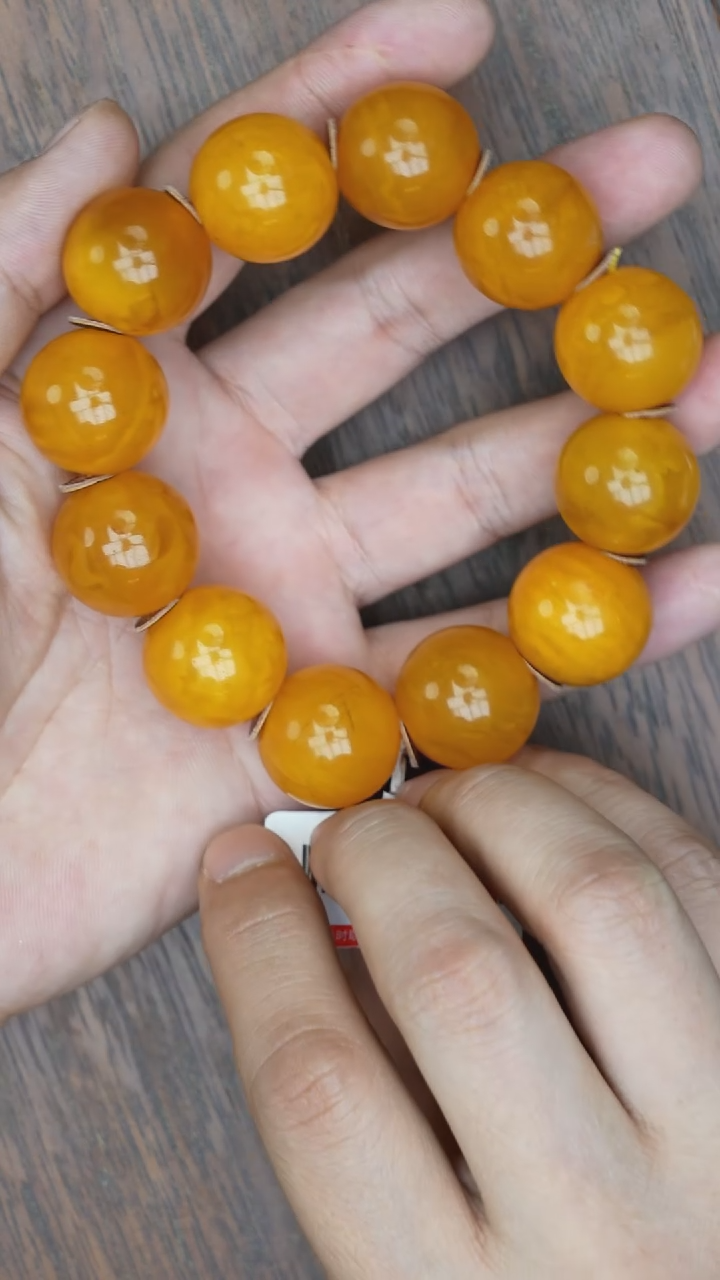【闪购商品】琥珀裸石未镶嵌微瑕橘皮老蜡手串/多样性发其一