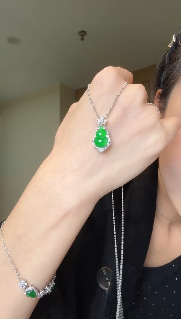 【闪购商品】翡翠吊坠(不含链)银S925镶嵌天然翡翠吊坠1