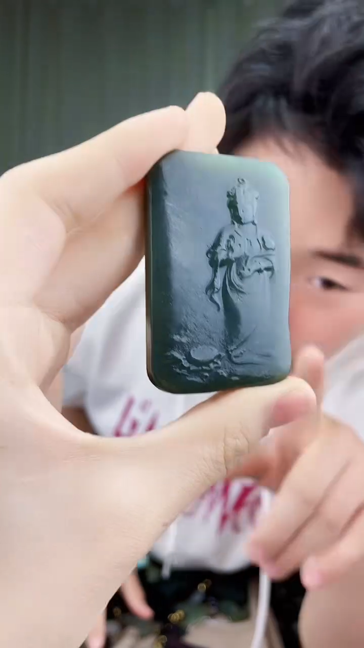 颈饰未镶嵌和田玉和田玉拍一发一，多样性发货！