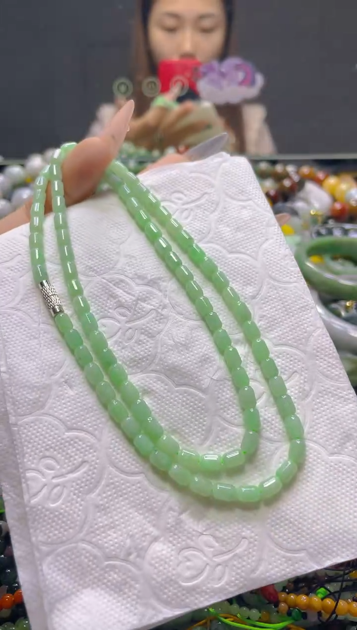 颈饰未镶嵌翡翠4MM