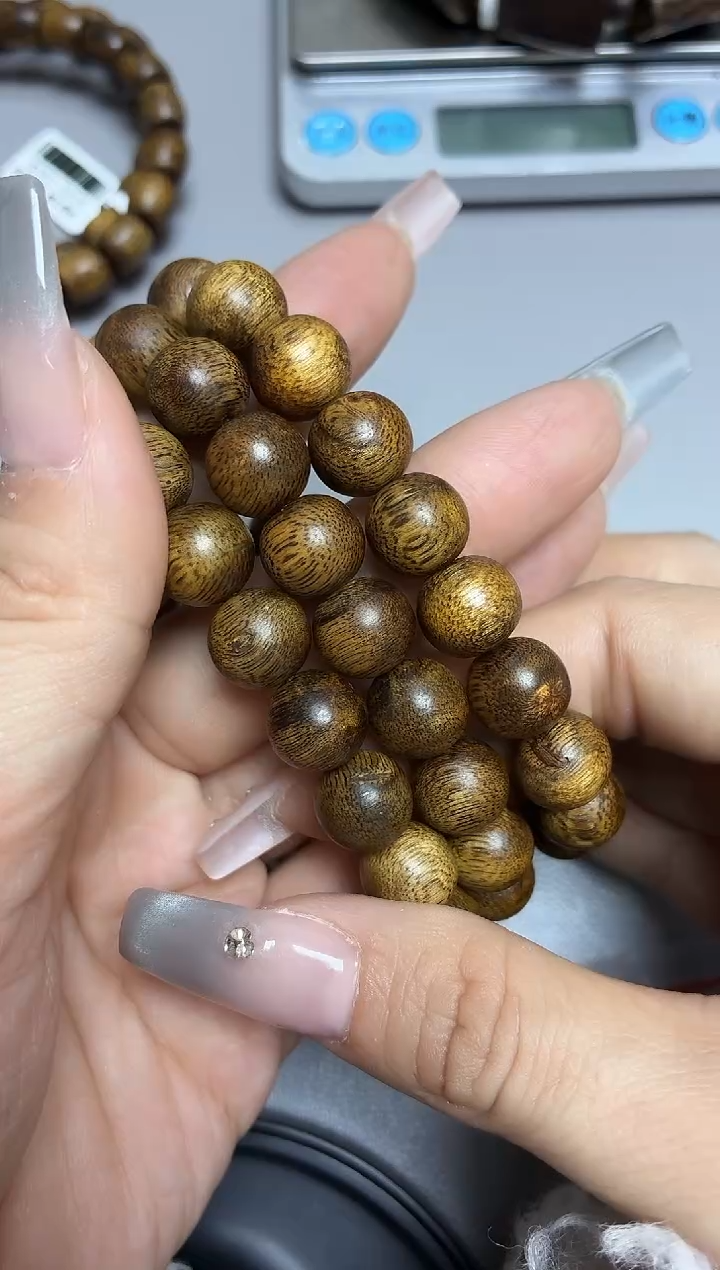 沉香手串L**8海南莺歌绿圆珠单圈1.1虫漏多样性发其一