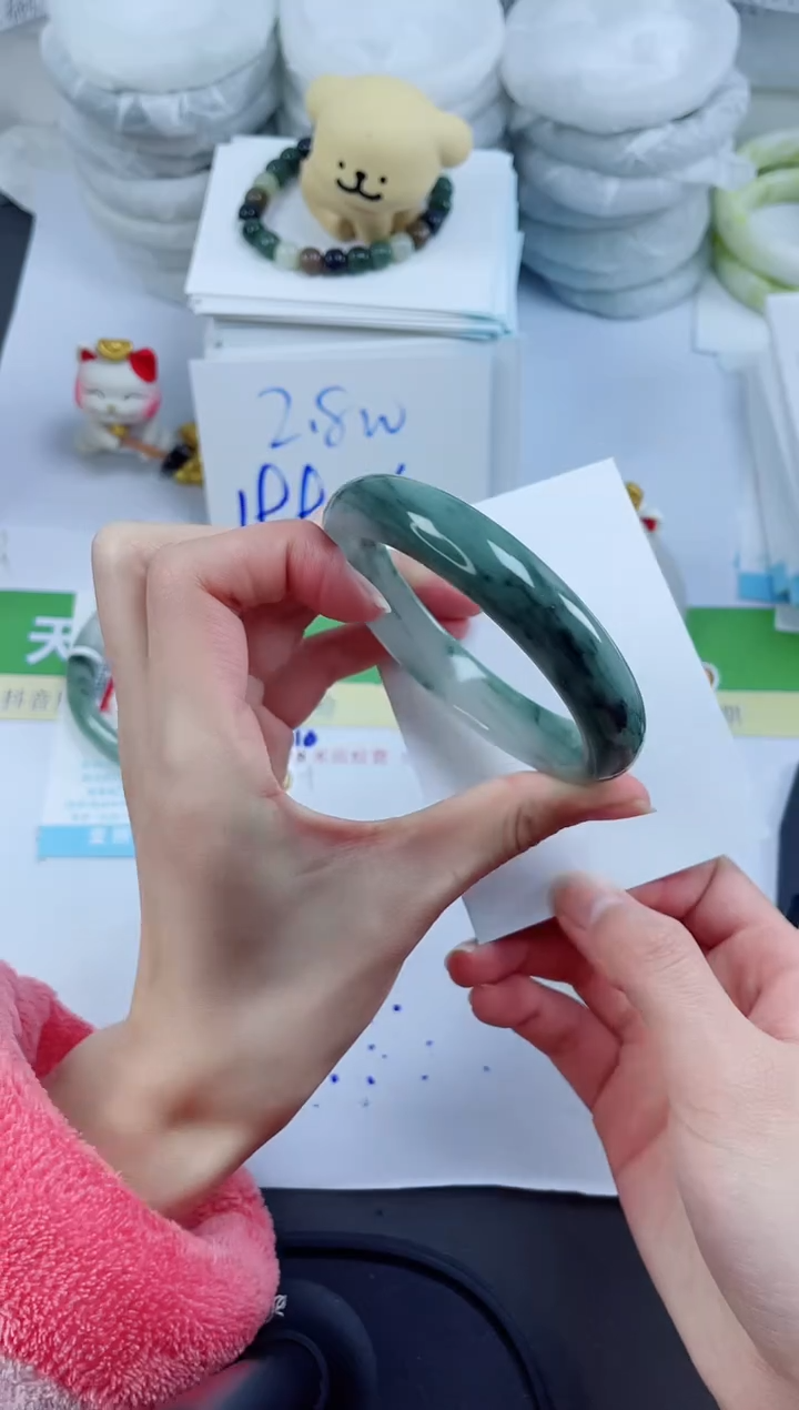 【闪购商品】石英质玉手镯未镶嵌401-58.5