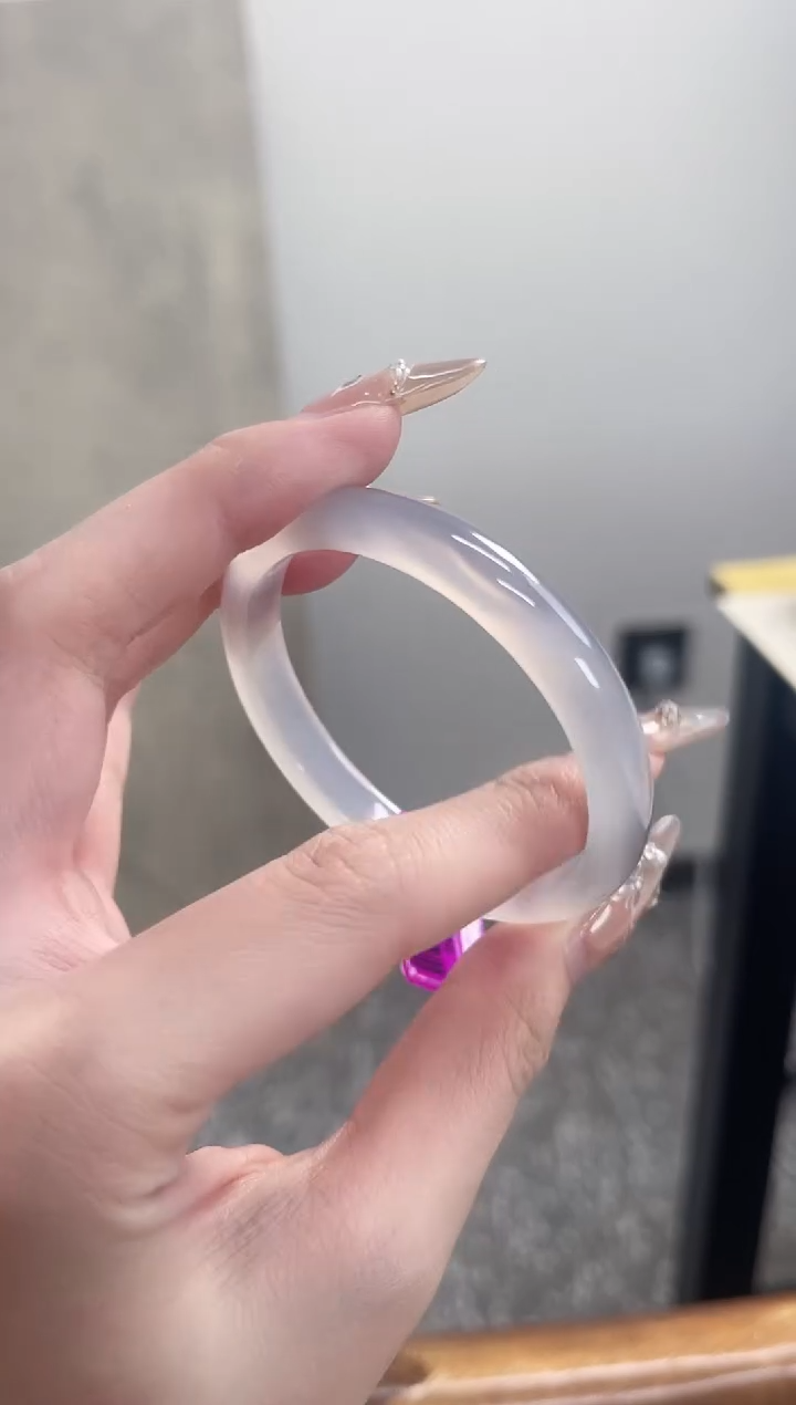 【闪购商品】玛瑙/玉髓手镯未镶嵌52-53圈 需要包容