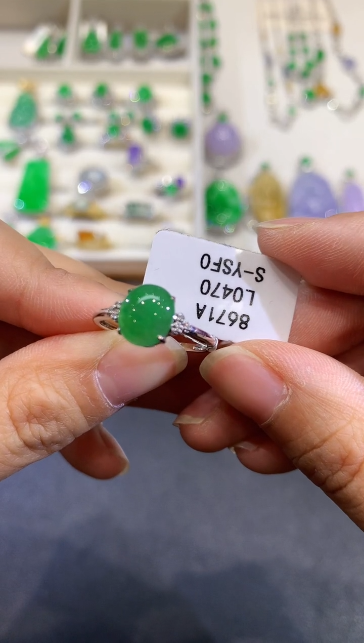 【闪购商品】翡翠戒指18K金镶嵌L0470