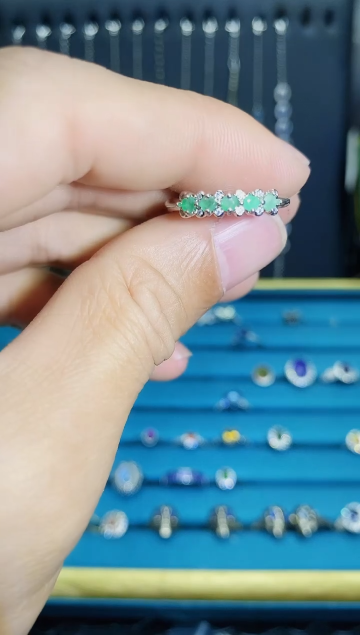 【闪购商品】祖母绿戒指银S925镶嵌1121