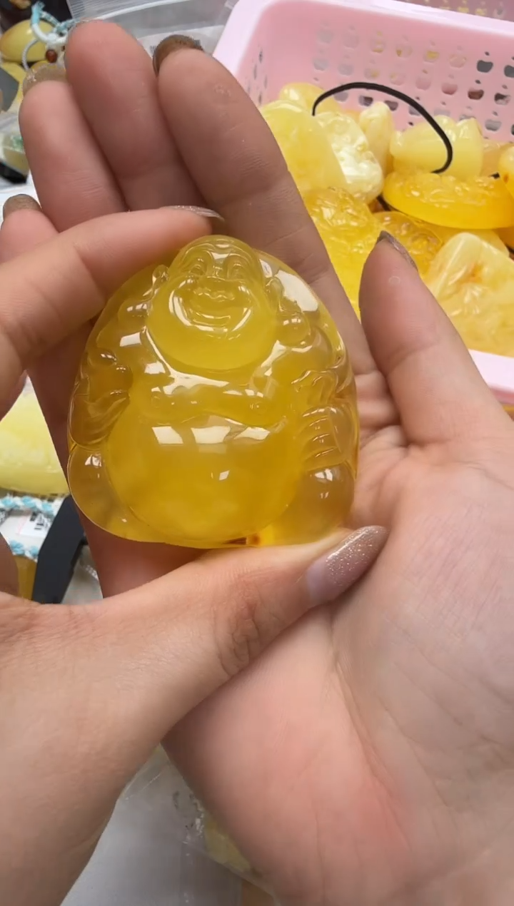 裸石琥珀未镶嵌如图