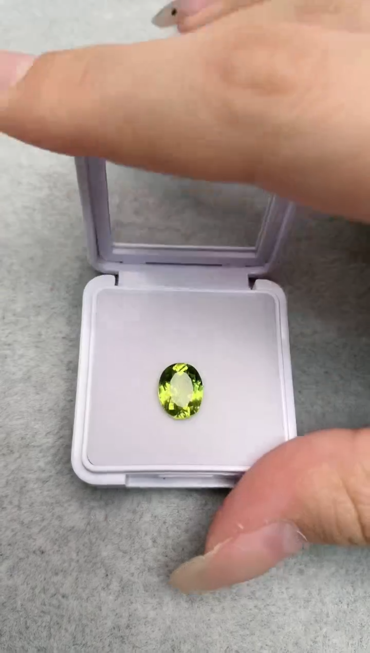 【闪购商品】橄榄石裸石未镶嵌        