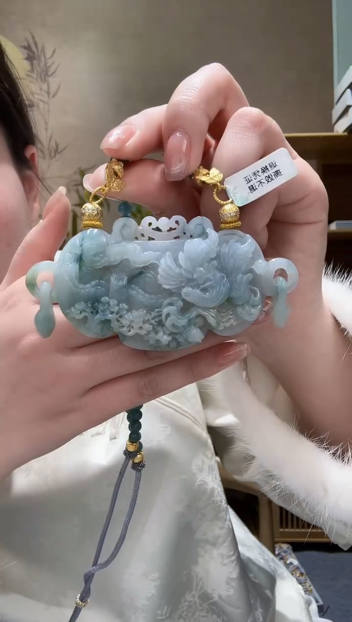 【闪购商品】翡翠颈饰未镶嵌吊坠