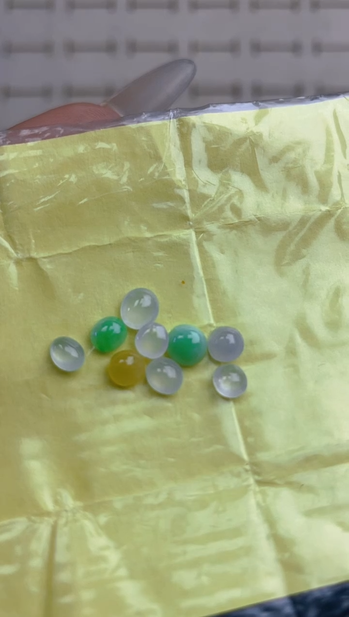 未镶嵌定制翡翠天然翡翠蛋面5