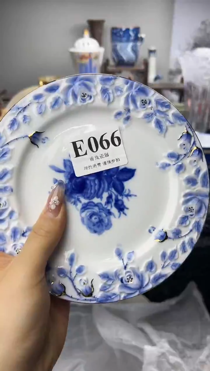 瓷片漫**路  E066