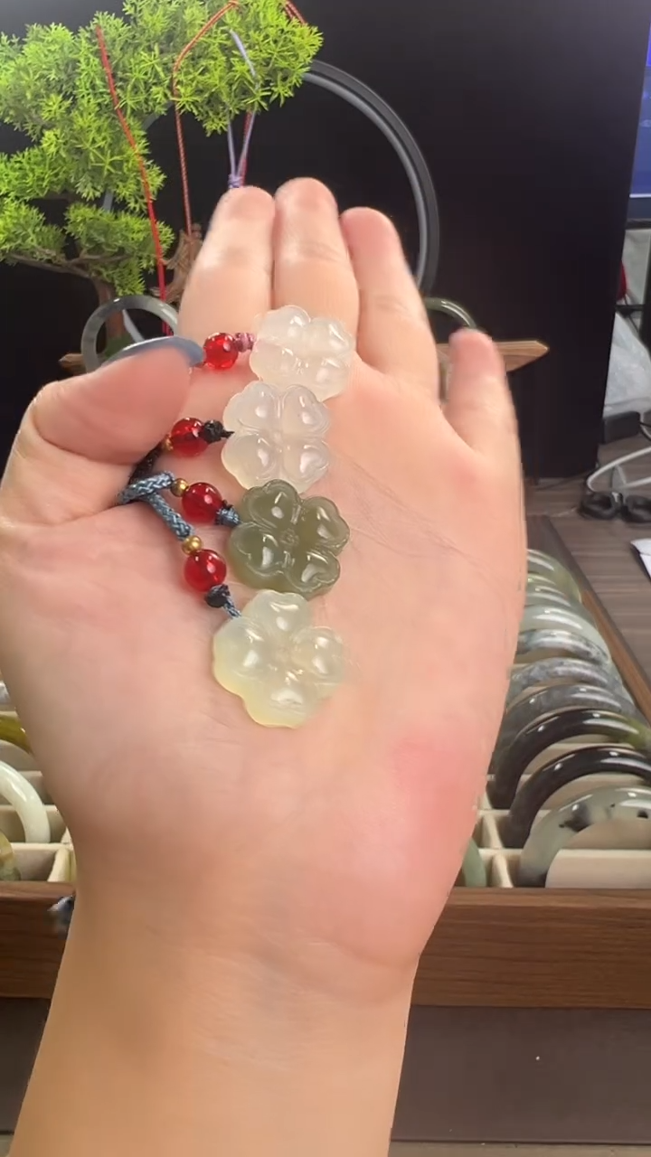 未镶嵌蛇纹石玉吊坠(赠链)岫玉四叶草