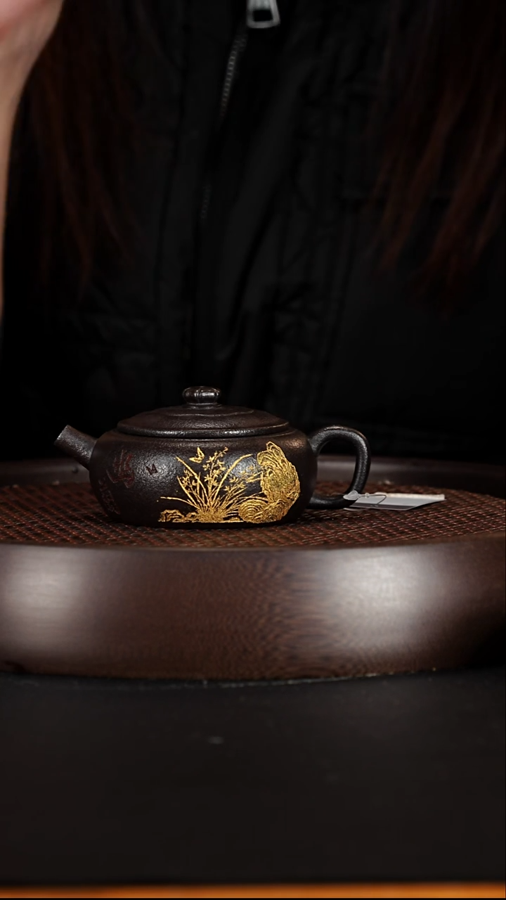 茶壶紫砂宜兴紫砂壶玄铁石黄扁玉160cc