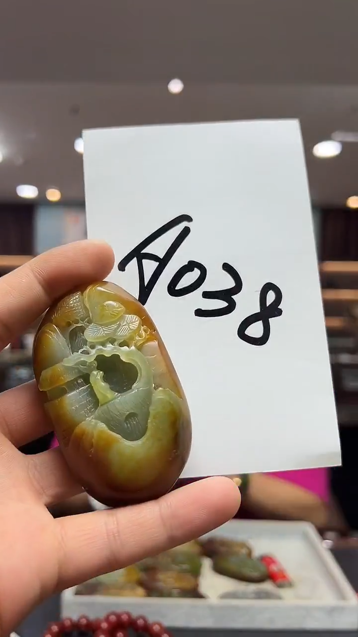 未镶嵌和田玉把件多样性发货其中发一