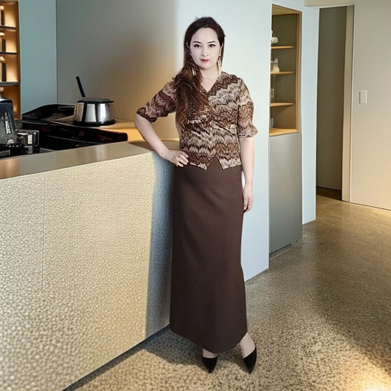 乏依扎新款花两件套上衣和裙子一套，夏款，