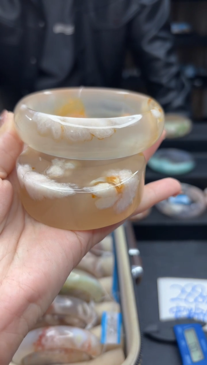 【闪购商品】石英质玉手镯未镶嵌188（69圈赠送镯心）