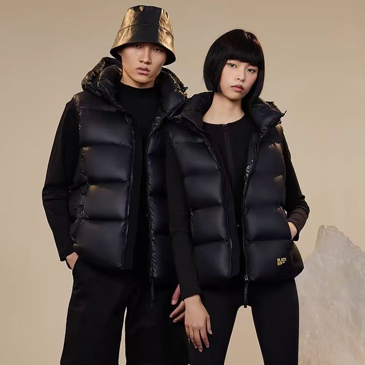 鸭格格YAGEGE黑珍珠鹅绒服马甲