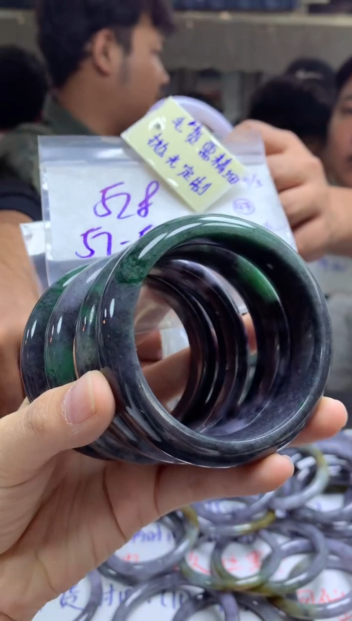 【闪购商品】定制翡翠未镶嵌手镯毛货需精细抛光+多样性拍1发1