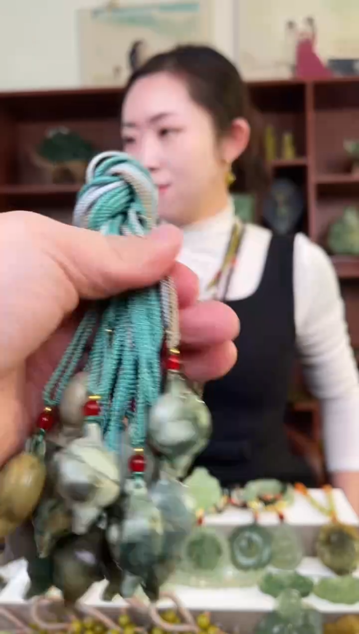 未镶嵌蛇纹石玉颈饰多样性发货拍一发一