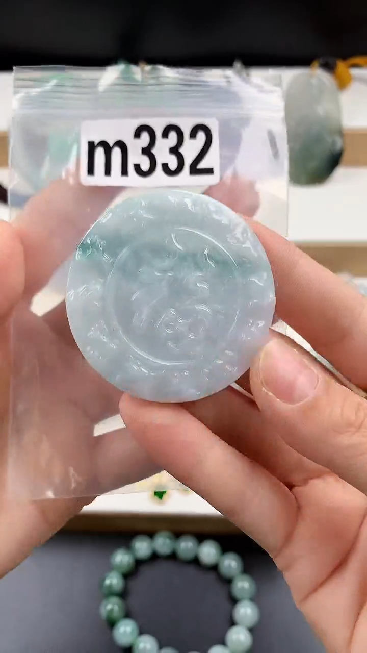 颈饰未镶嵌翡翠天然翡翠吊坠挂件