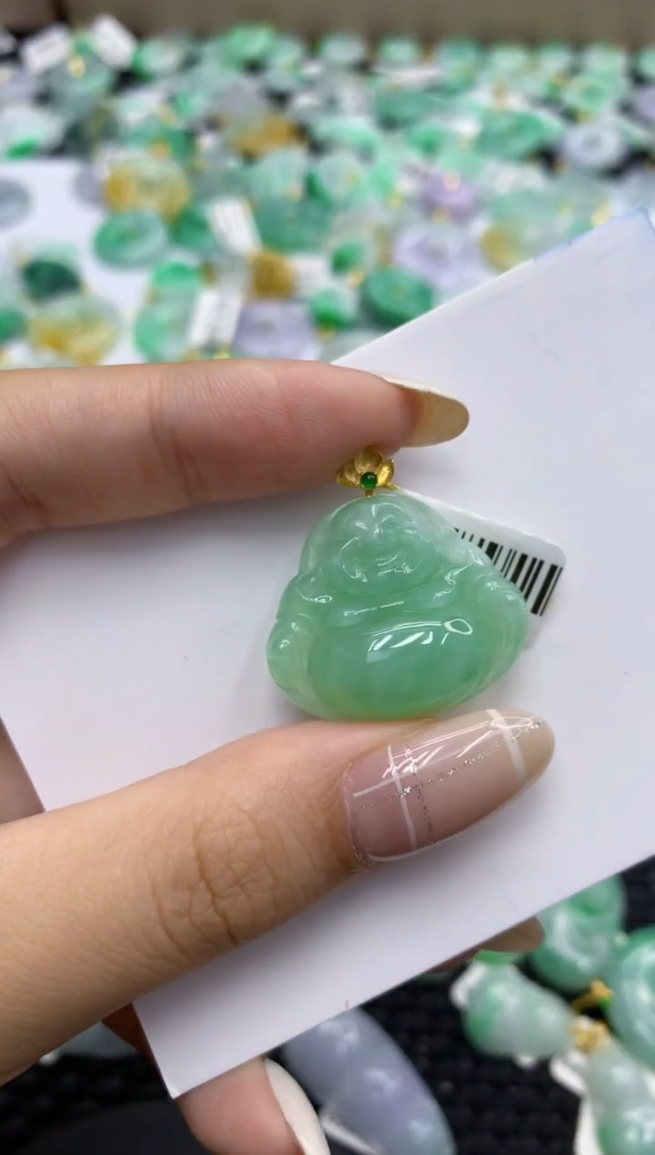 翡翠18K金镶嵌颈饰天然缅甸翡翠A货
