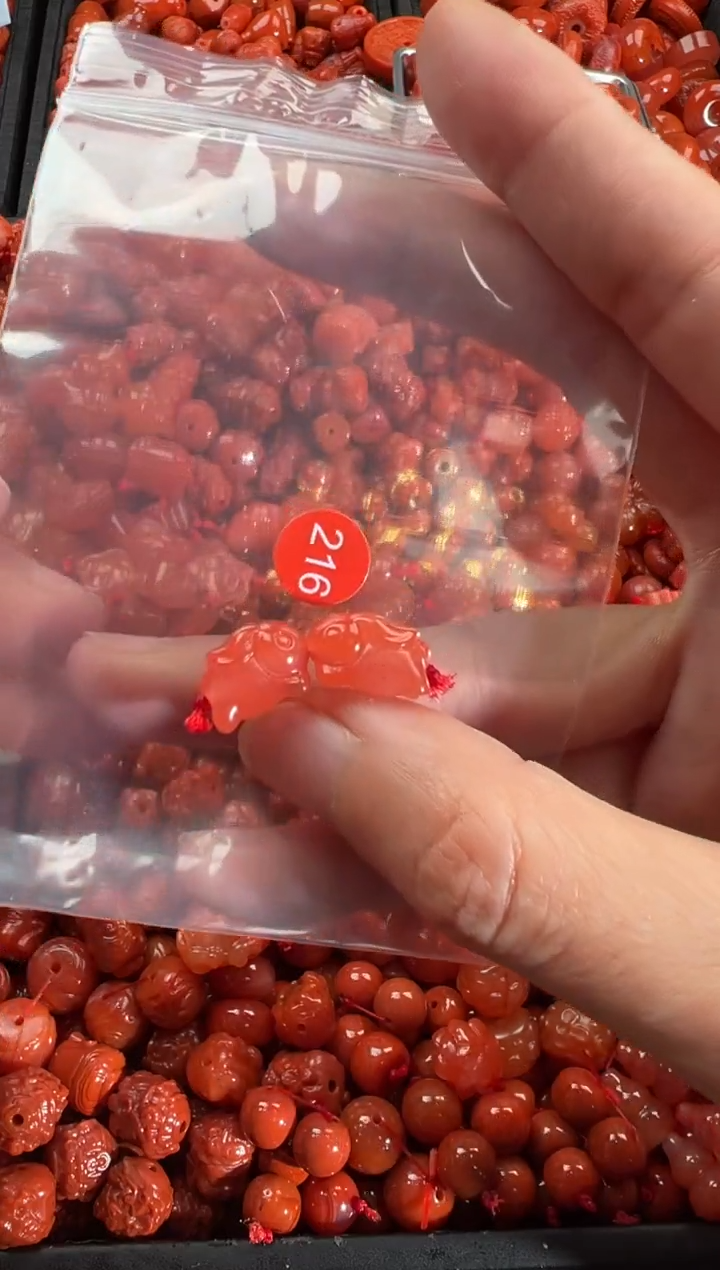 【闪购商品】南红玛瑙颈饰未镶嵌1