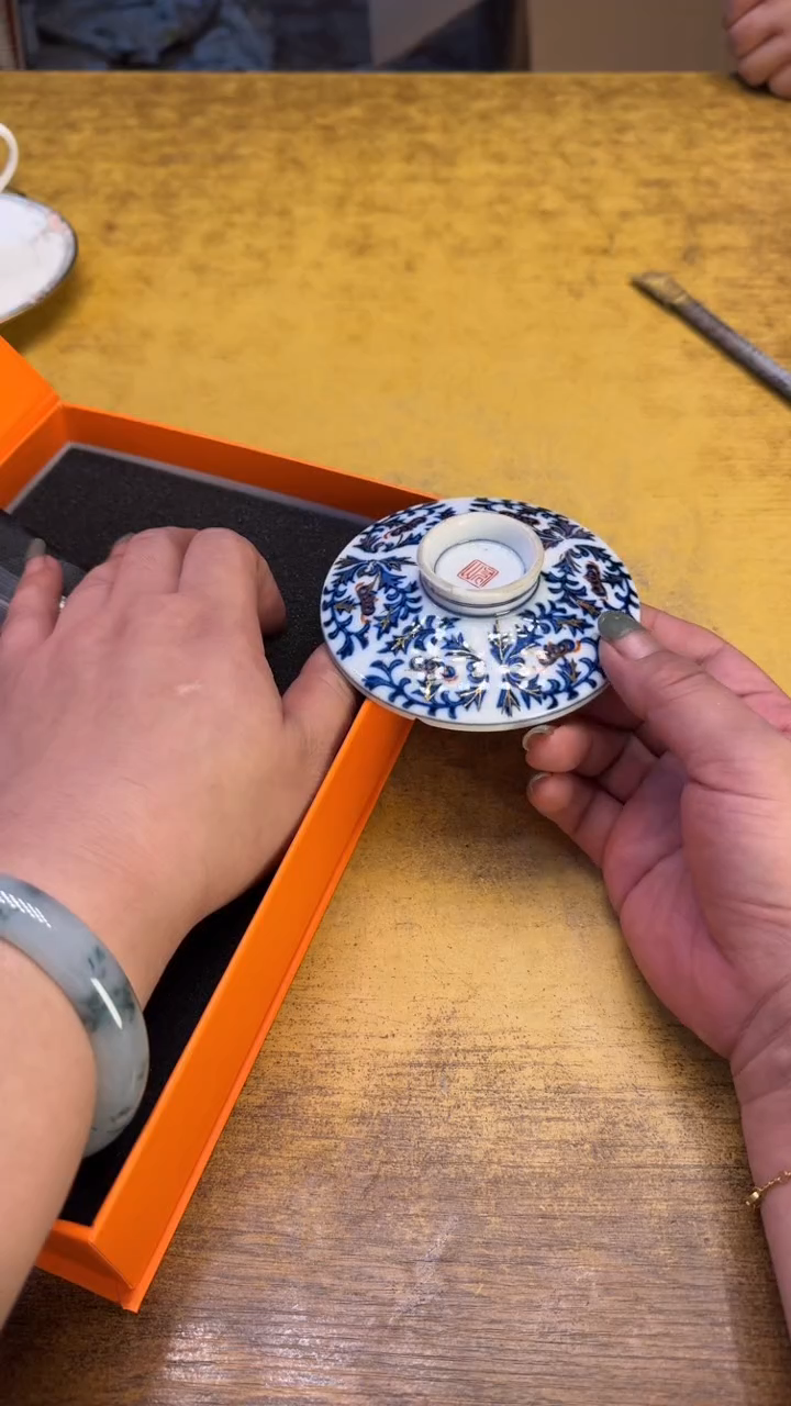 护**者瓷器瓷器瑕疵破破4