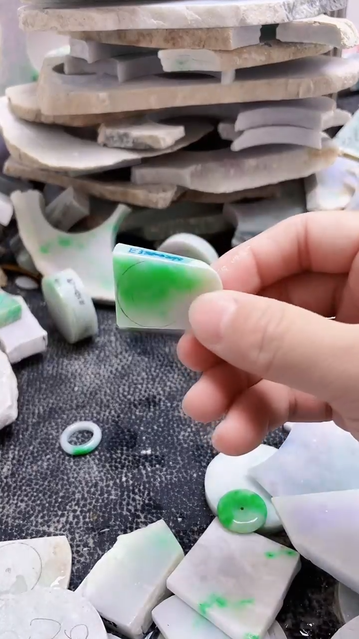 裸石翡翠天然A货翡翠板料