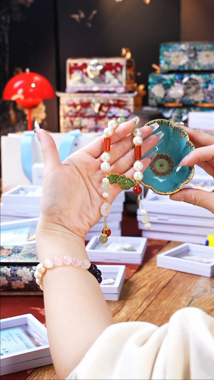 【闪购商品】瓷片豆包儿推荐饰品摆件