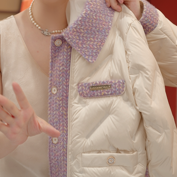 YY-2025冬季高级感麦穗丰收绒面小香风拼接羽绒服气质百搭