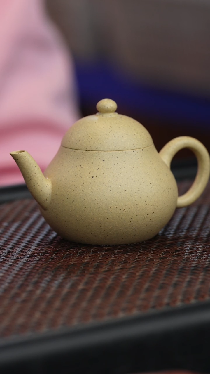 【闪购商品】宜兴紫砂原矿半手