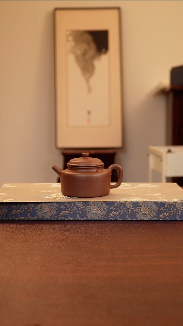 茶壶紫砂我***泪德中