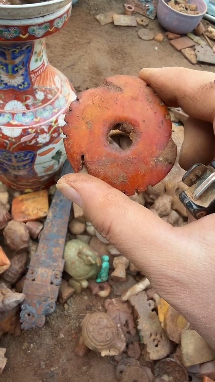 未镶嵌岫岩河磨玉（透闪石质玉）挂件多**逛 岫岩河磨玉