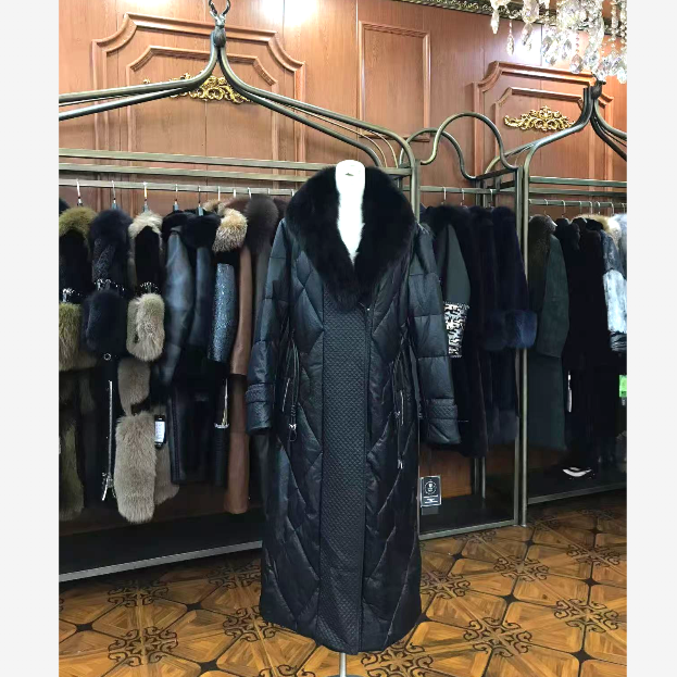 51832冬季新款时尚高端女款外套黑色秋冬