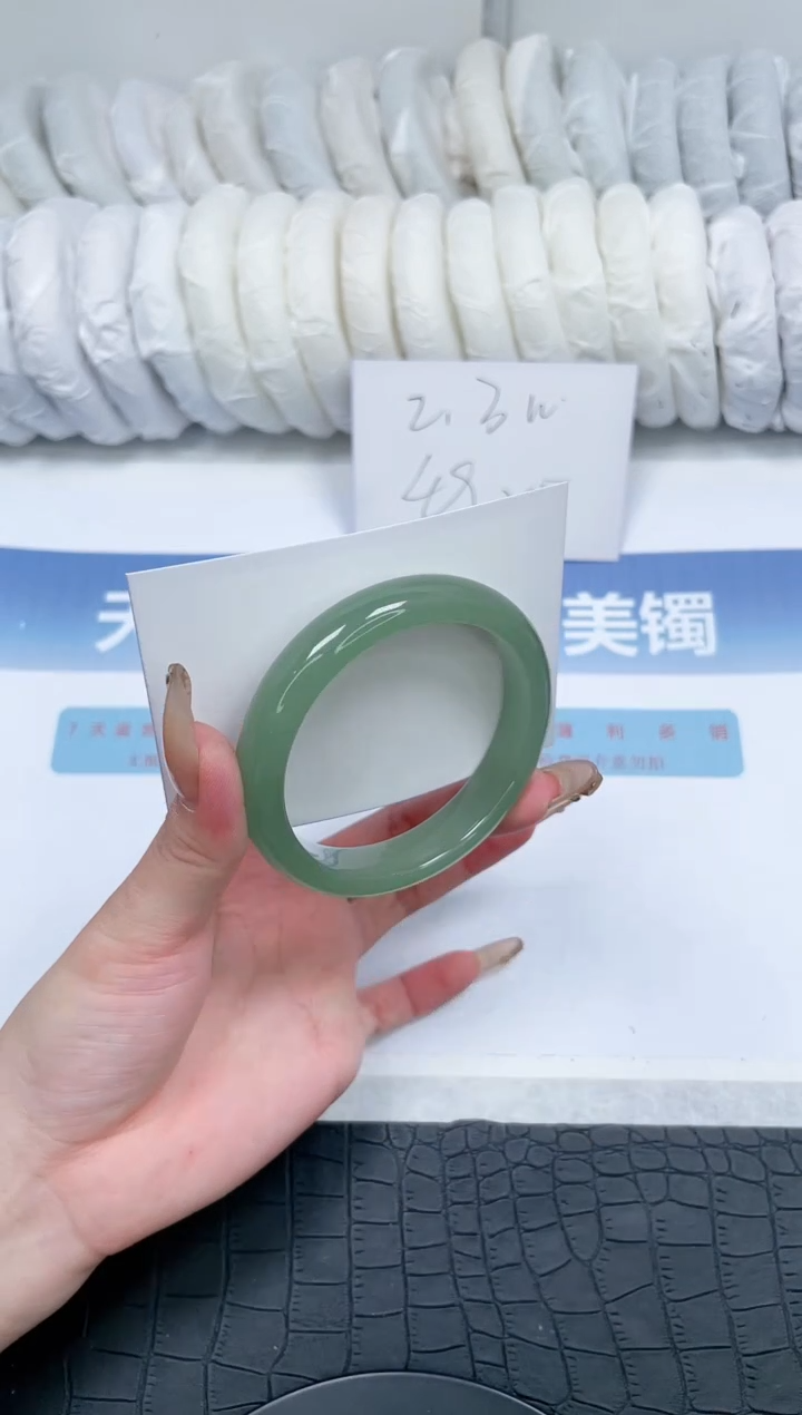 【闪购商品】石英质玉手镯未镶嵌N229-56.4