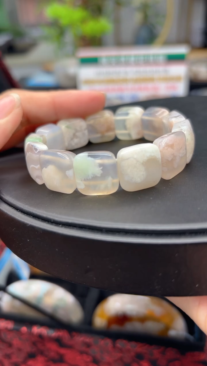 【闪购商品】石英质玉手串未镶嵌569