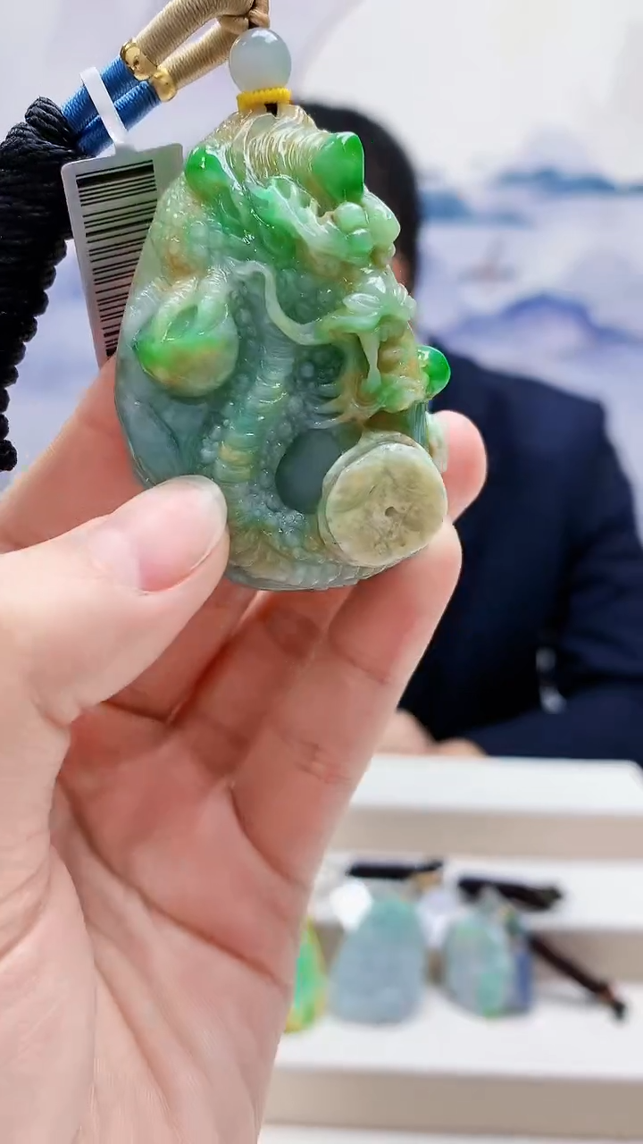 未镶嵌定制翡翠5174lr-毛货挂件10