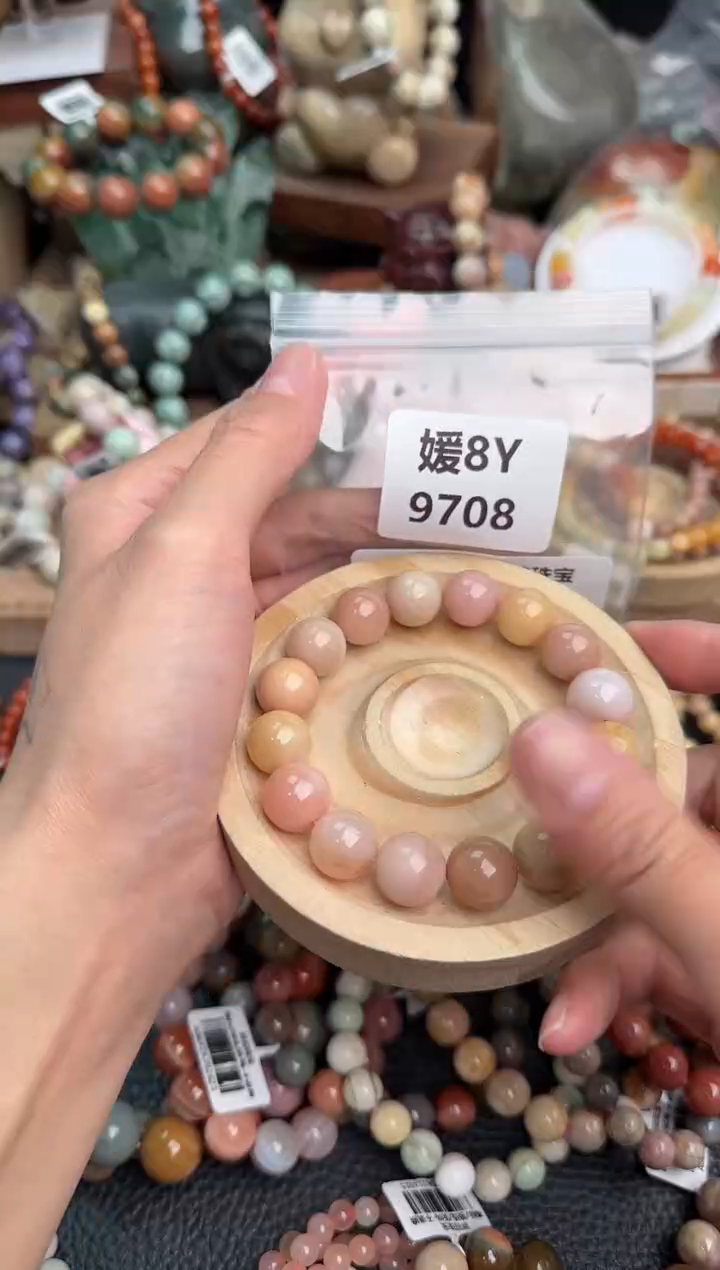 石英质玉未镶嵌手链8Y9708