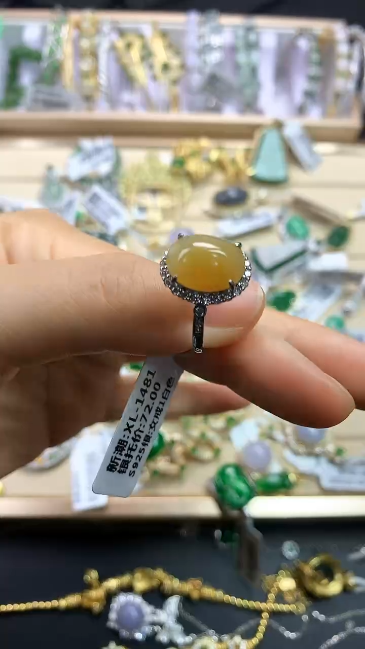 翡翠银S925镶嵌颈饰翡翠 银S925镶嵌 颈饰