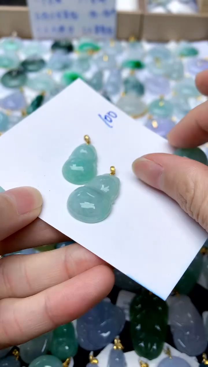 【闪购商品】翡翠颈饰18K金镶嵌 天然A货翡翠（多样性发其一）